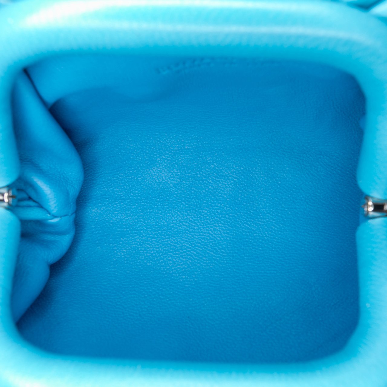 Bottega Veneta Nappa Intrecciato The Extra Mini Pouch Crossbody Blauw