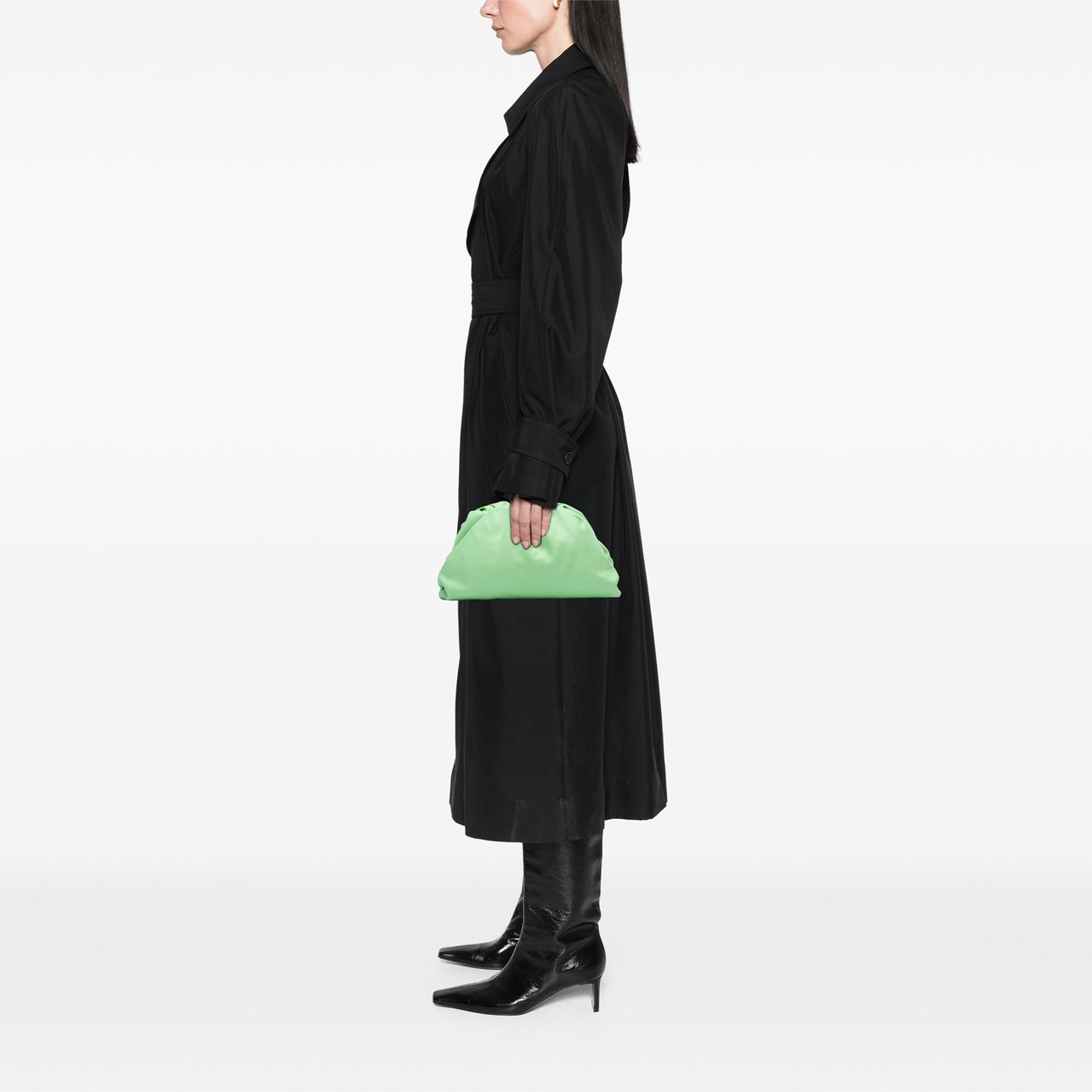 Bottega Veneta Teen Lambskin Pouch Groen