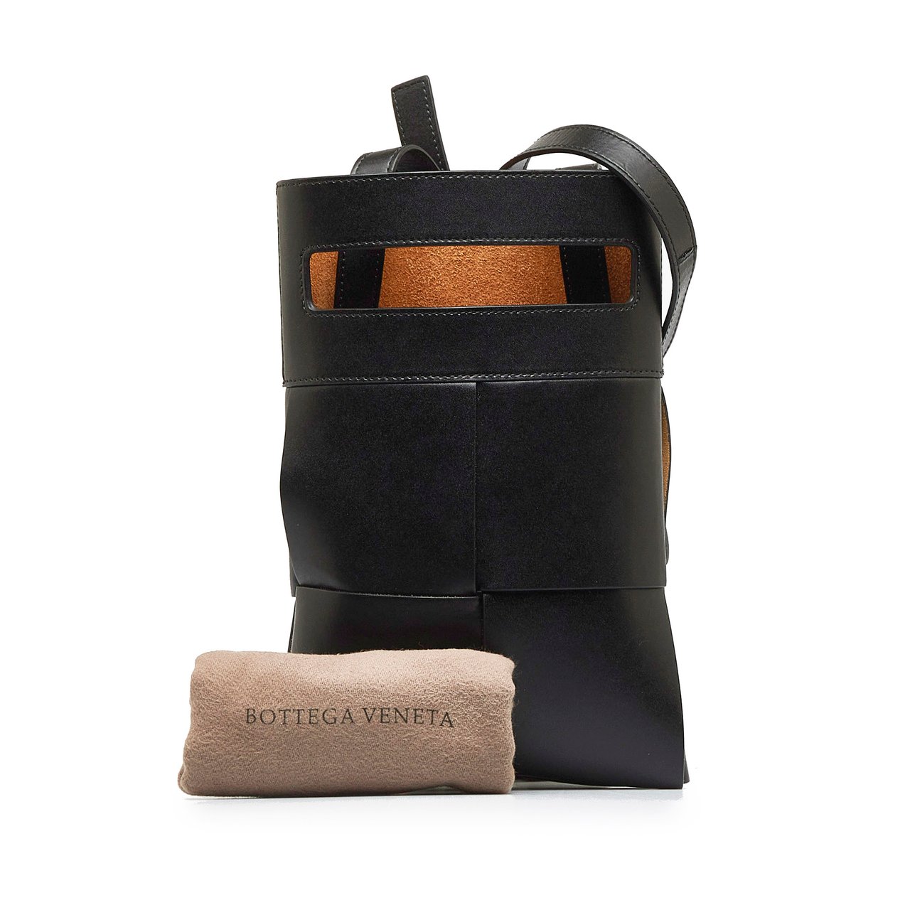 Bottega Veneta Maxi Intrecciato Cut Out Crossbody Bag Zwart