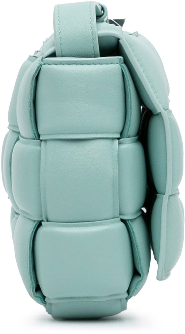 Bottega Veneta Nappa Intrecciato Padded Cassette Crossbody Blauw
