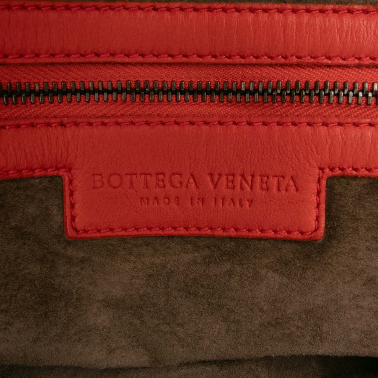 Bottega Veneta Maxi Nappa Intrecciato Convertible Tote Rood