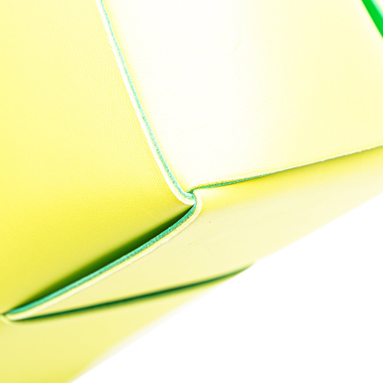 Bottega Veneta Small Nappa Maxi Intrecciato Arco Tote Geel