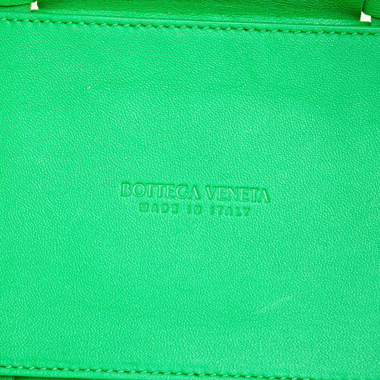 Bottega Veneta Small Nappa Maxi Intrecciato Arco Tote Geel