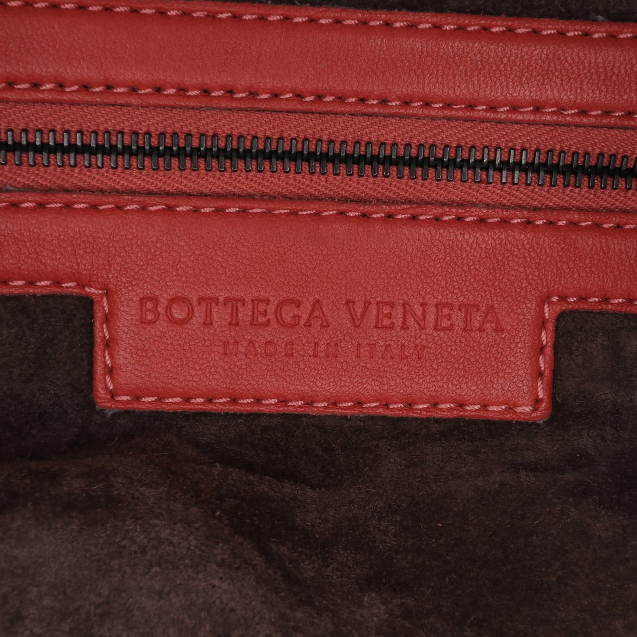Bottega Veneta Nappa Intrecciato Montaigne Shoulder Bag Rood