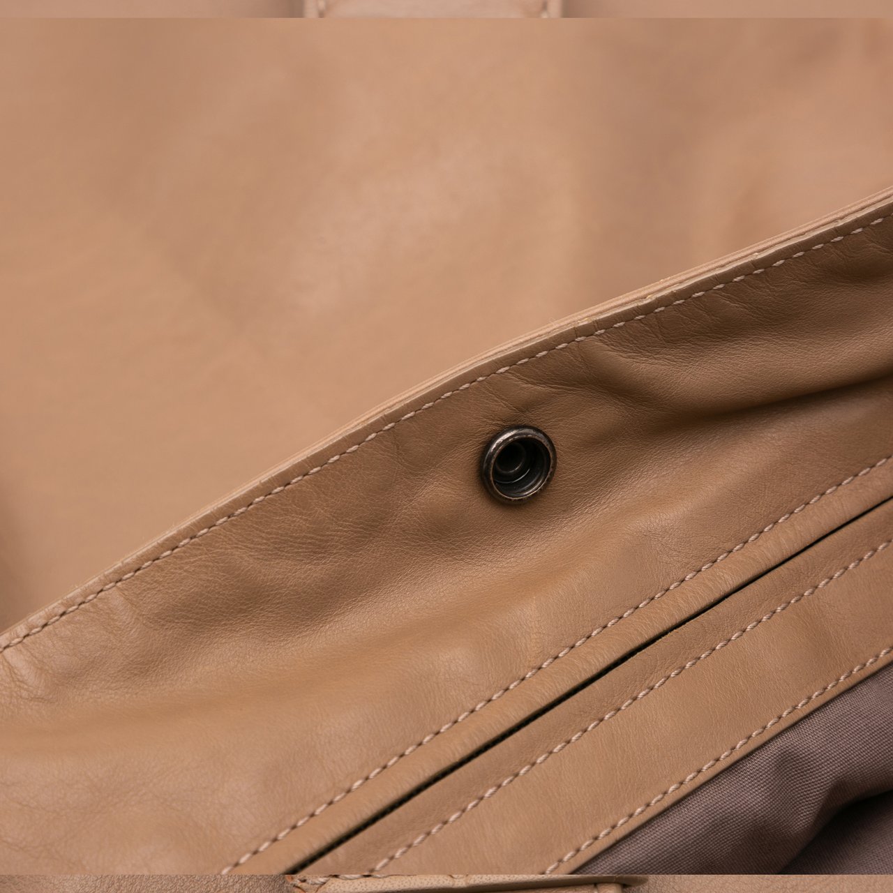 Bottega Veneta Intrecciomirage Trimmed Leather Crossbody Bruin