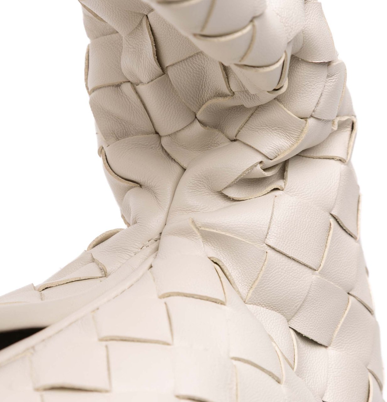 Bottega Veneta Small Calfskin Intrecciato Hop Hobo Wit