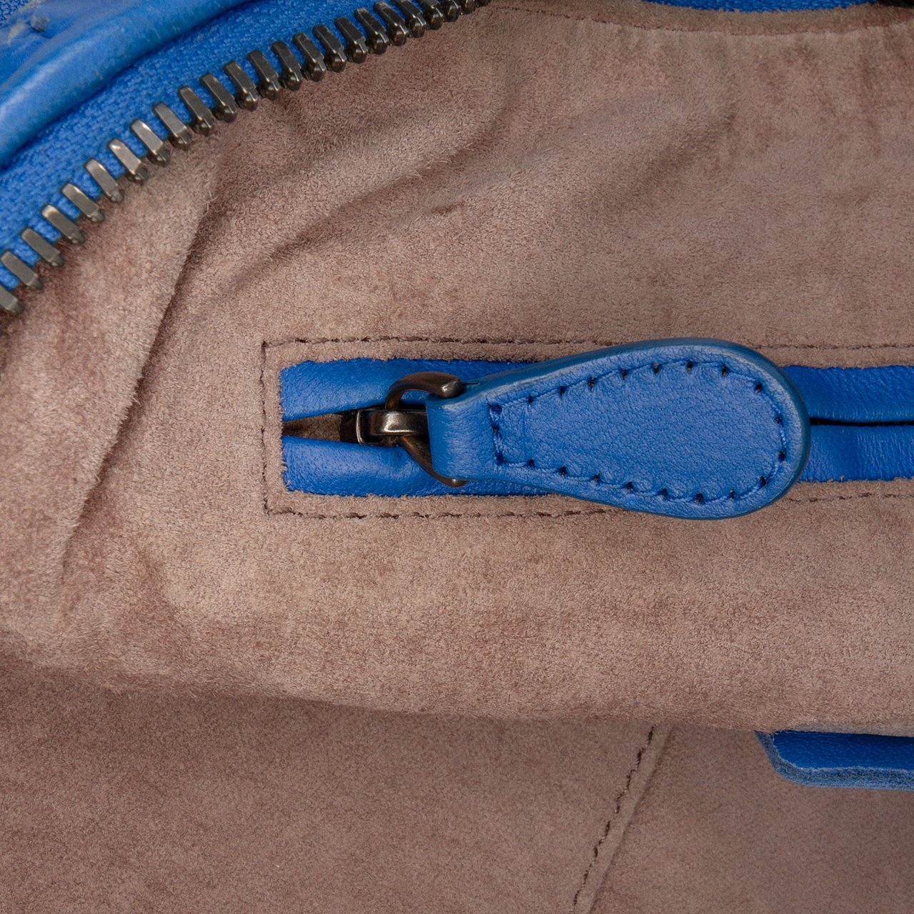 Bottega Veneta Nappa Intrecciato Nodini Crossbody Blauw