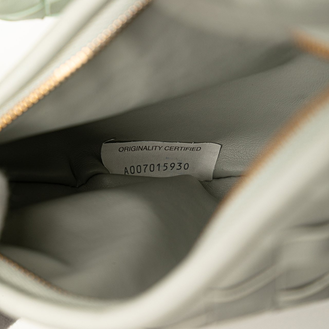 Bottega Veneta Small Bicolor Lambskin Intrecciato Gemelli Bag Grijs