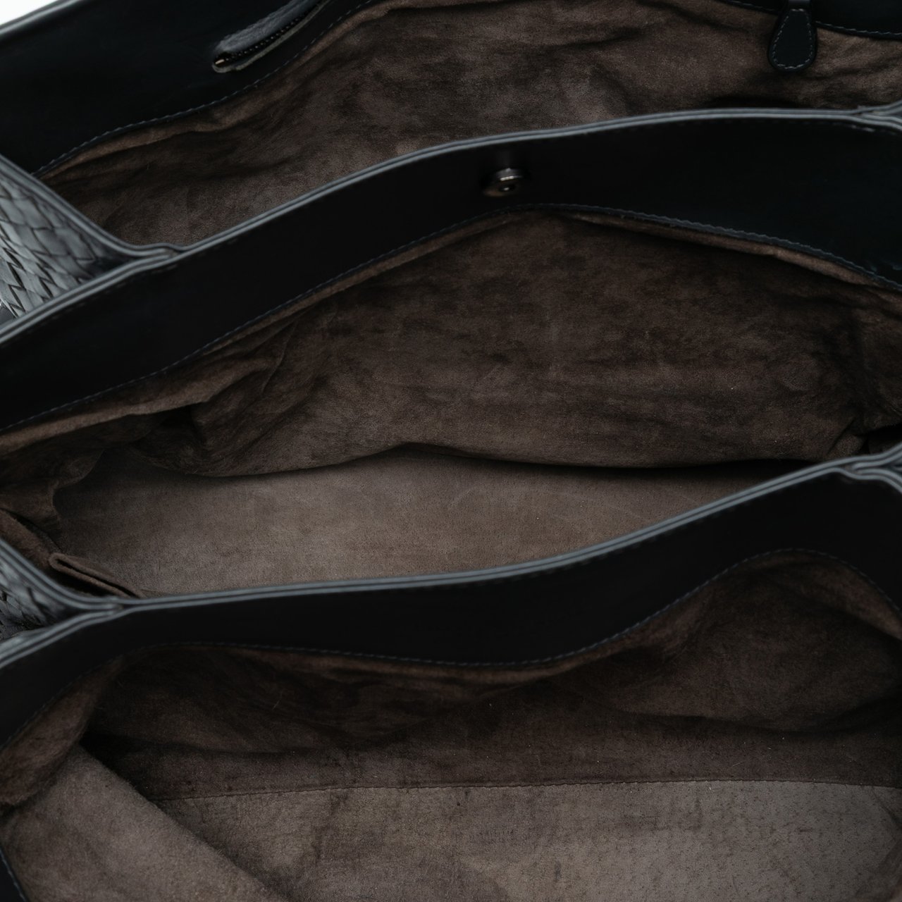 Bottega Veneta Medium Nappa Intrecciato Roma Tote Grijs