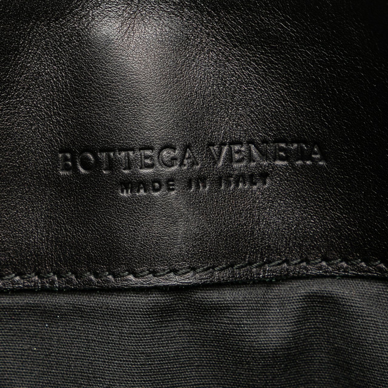 Bottega Veneta Nappa Intrecciato Crossbody Zwart