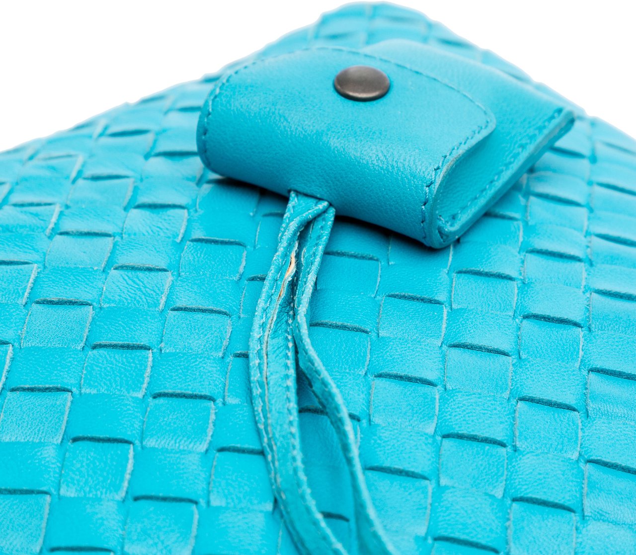 Bottega Veneta Nappa Intrecciato Cube Crossbody Blauw