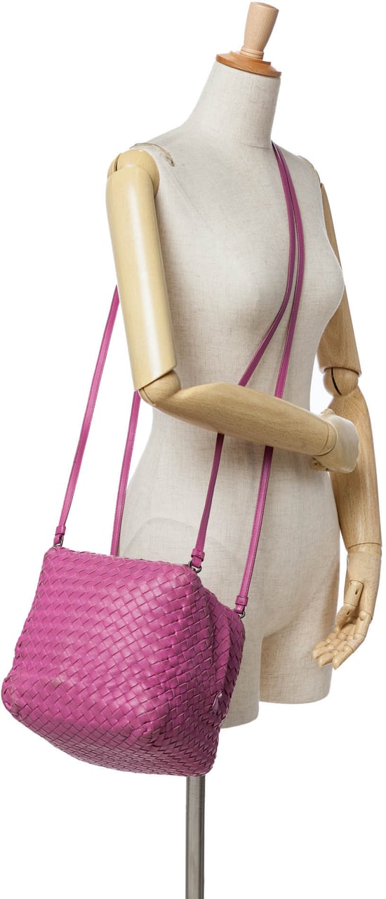 Bottega Veneta Nappa Intrecciato Cube Crossbody Roze