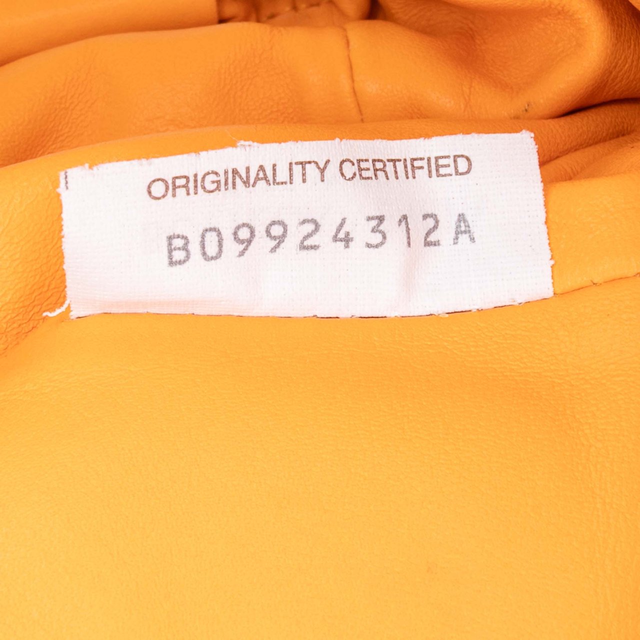 Bottega Veneta Lambskin The Mini Pouch Crossbody Oranje