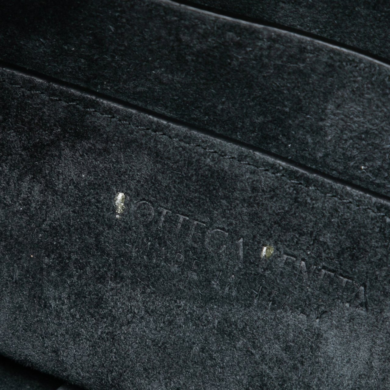 Bottega Veneta Small Lambskin Intrecciato Brick Cassette Zwart