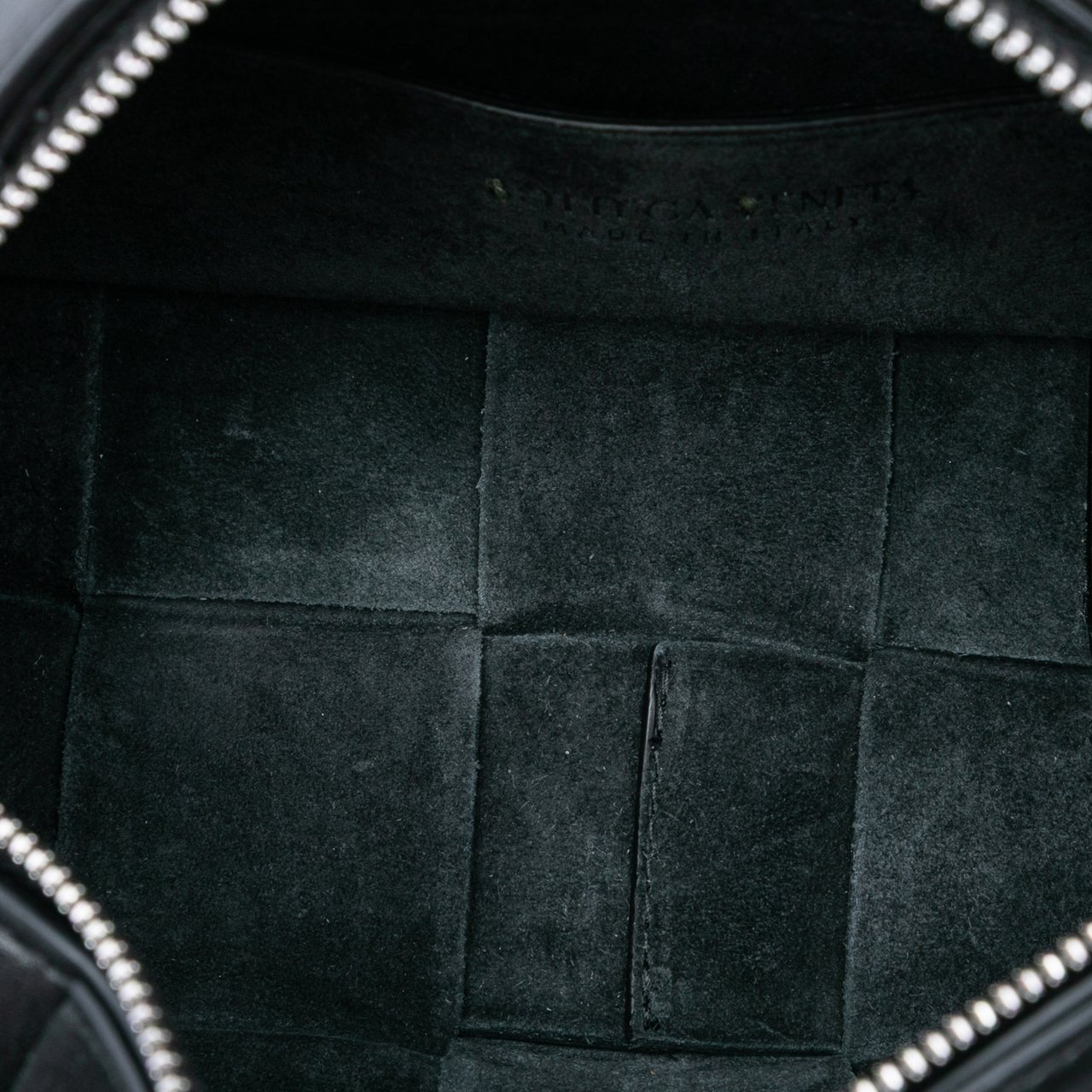 Bottega Veneta Small Lambskin Intrecciato Brick Cassette Zwart