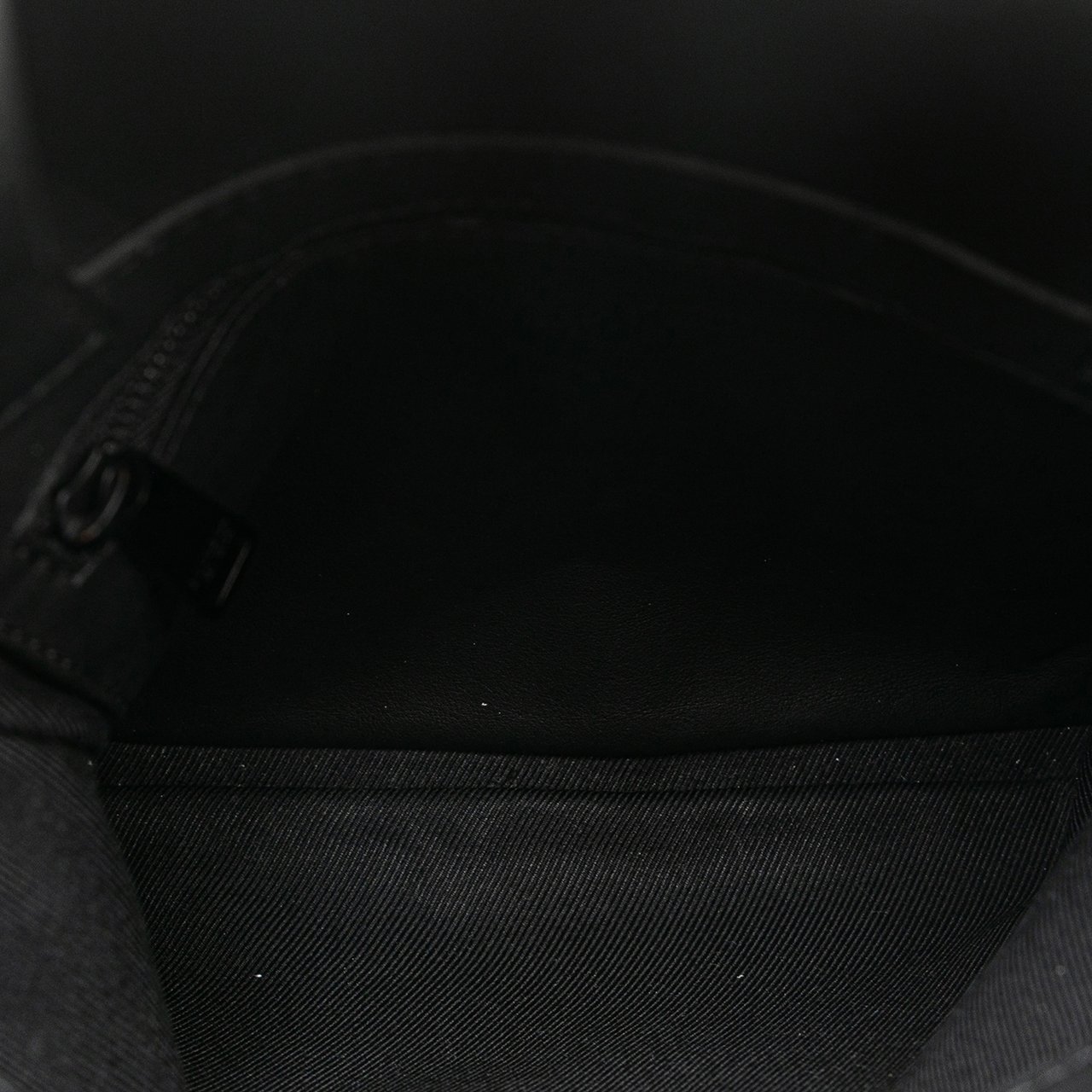 Bottega Veneta The Slot Crossbody Zwart