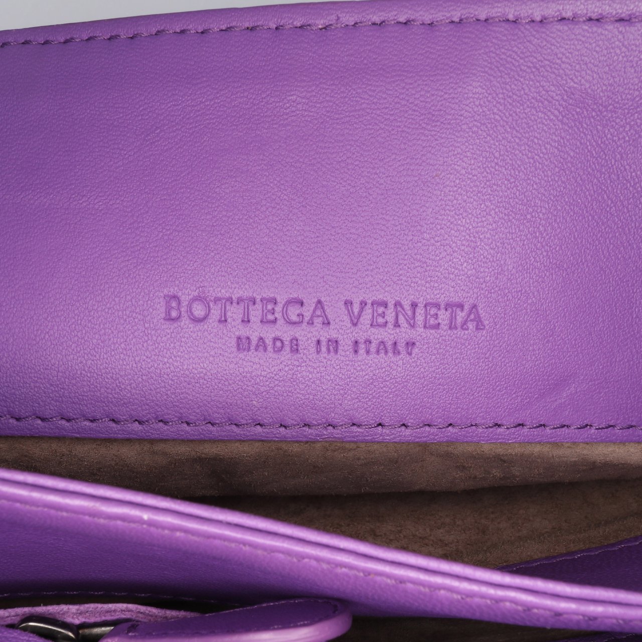 Bottega Veneta Small Nappa Intrecciato Olimpia Shoulder Bag Paars