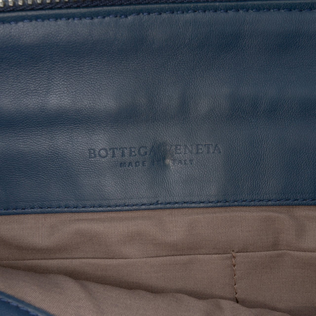 Bottega Veneta Nappa Intrecciato Metropolis Clutch Blauw