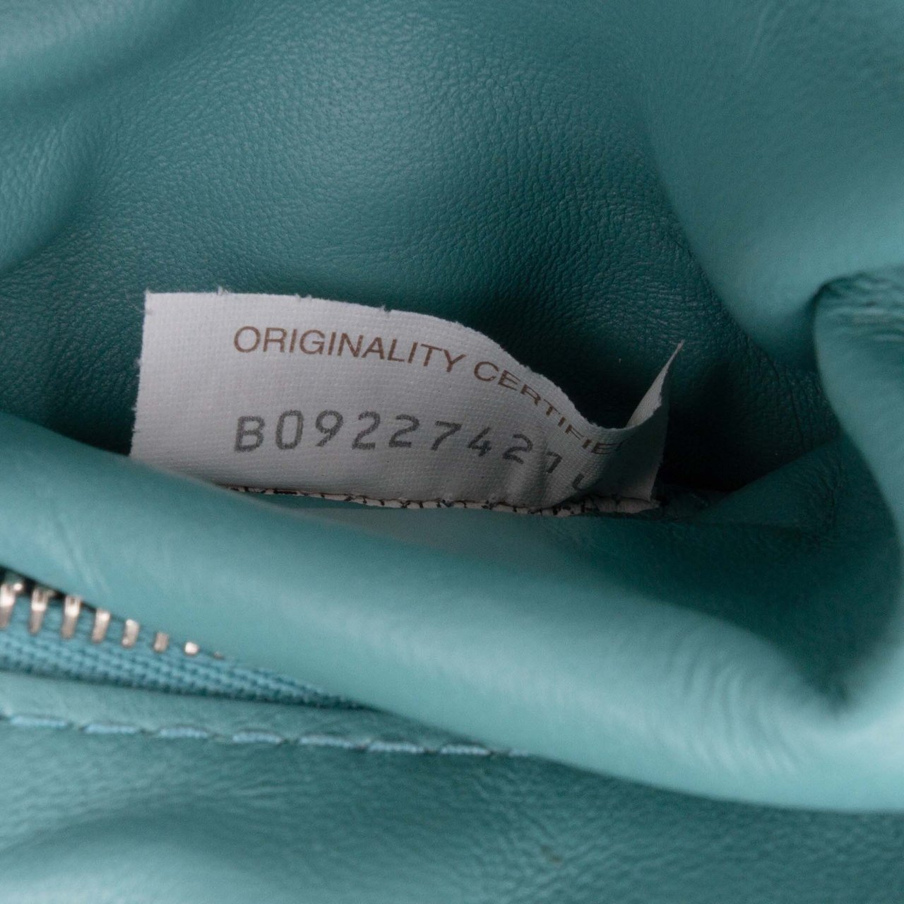 Bottega Veneta Nappa Intrecciato Padded Cassette Crossbody Blauw