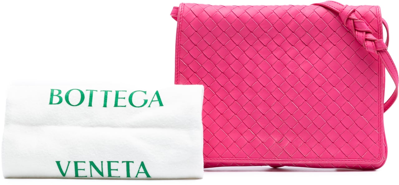 Bottega Veneta Nappa Intrecciato Flap Crossbody Roze