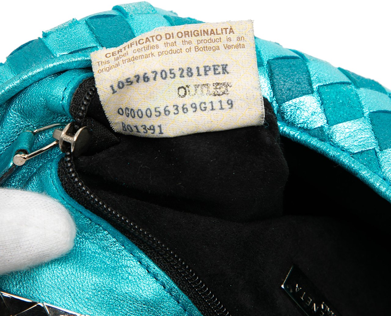 Bottega Veneta Metallic Nappa Intrecciato Hobo Blauw