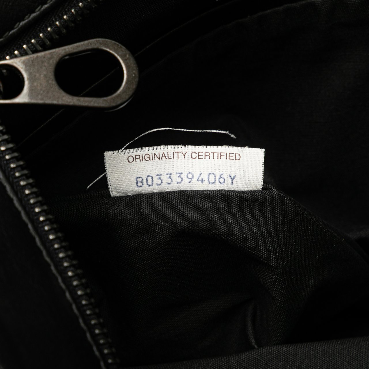 Bottega Veneta Leather Intrecciato Crossbody Zwart