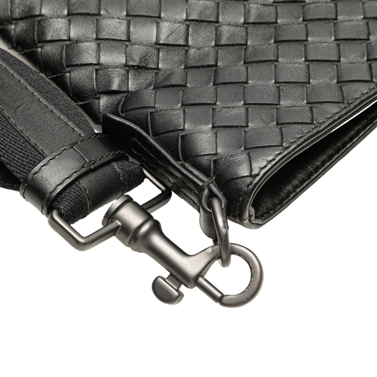 Bottega Veneta Leather Intrecciato Crossbody Zwart