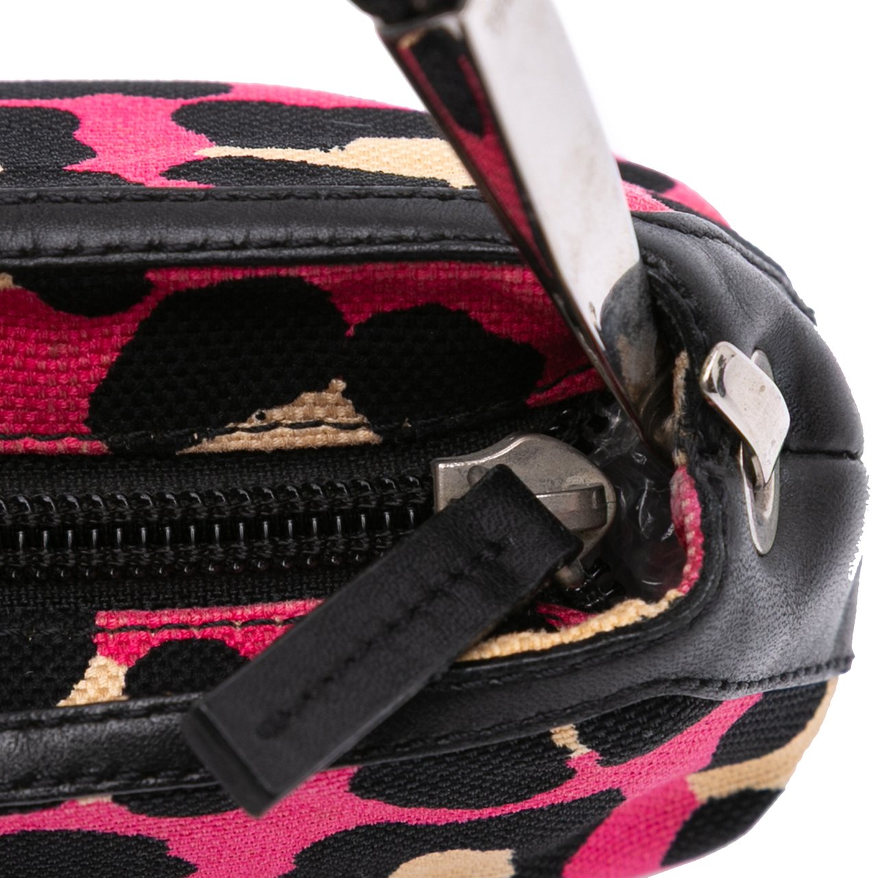 Bottega Veneta Leopard Print Canvas Shoulder Bag Roze