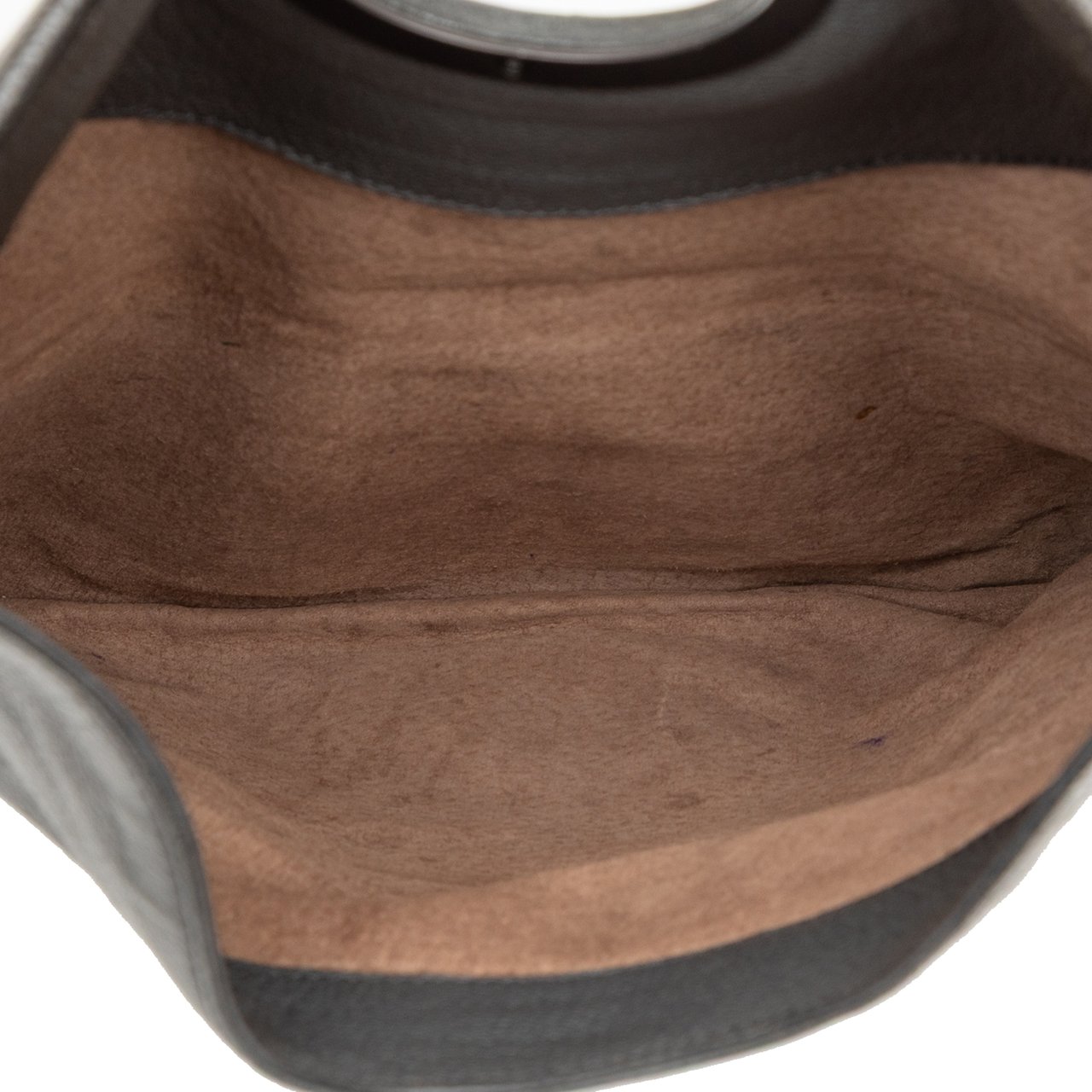 Bottega Veneta Leather Turn Lock Clutch Zwart