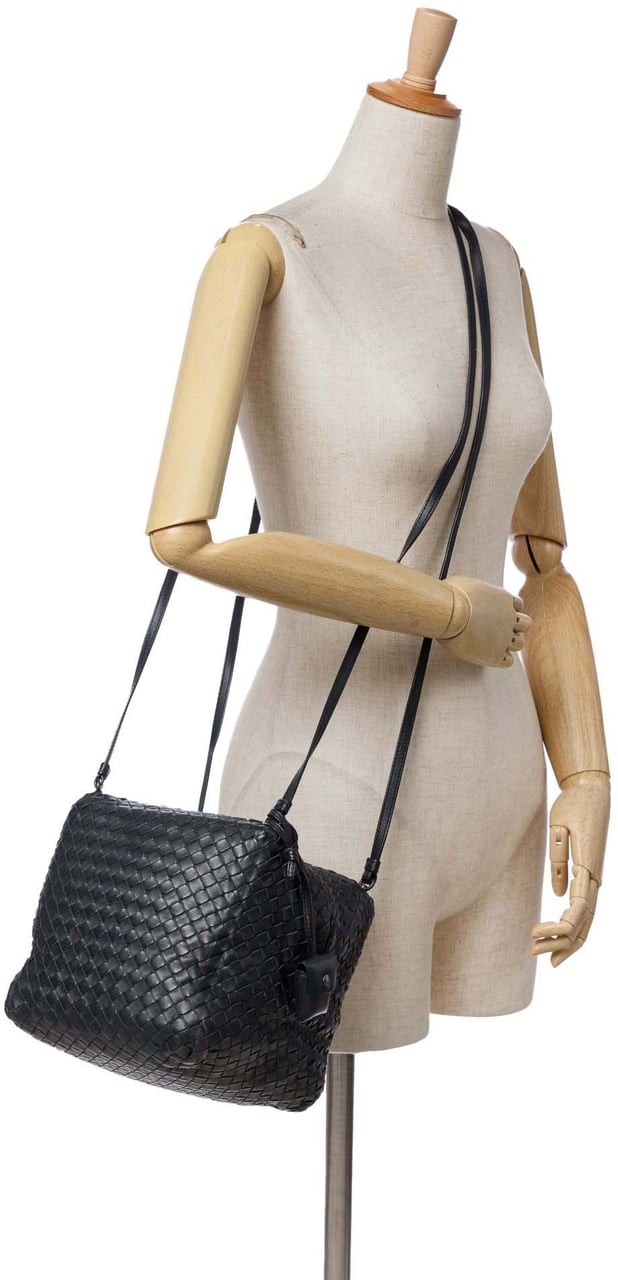 Bottega Veneta Nappa Intrecciato Cube Crossbody Zwart