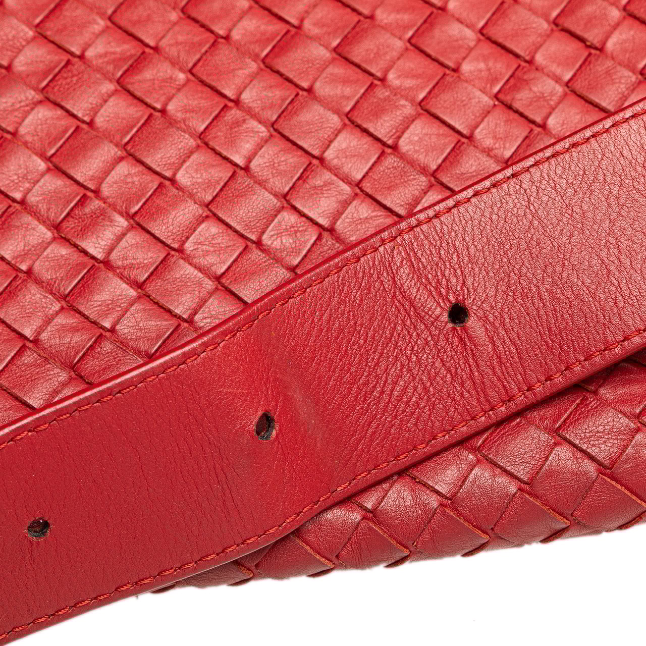 Bottega Veneta Nappa Intrecciato Flap Crossbody Rood