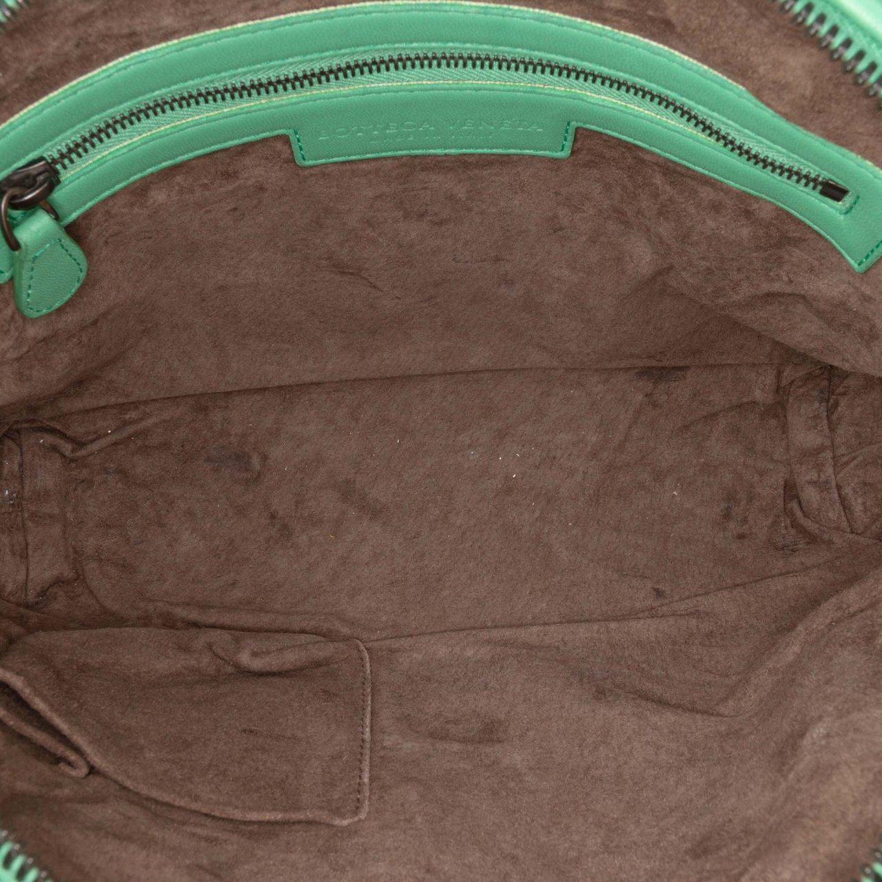 Bottega Veneta Nappa Intrecciato Nodini Crossbody Groen