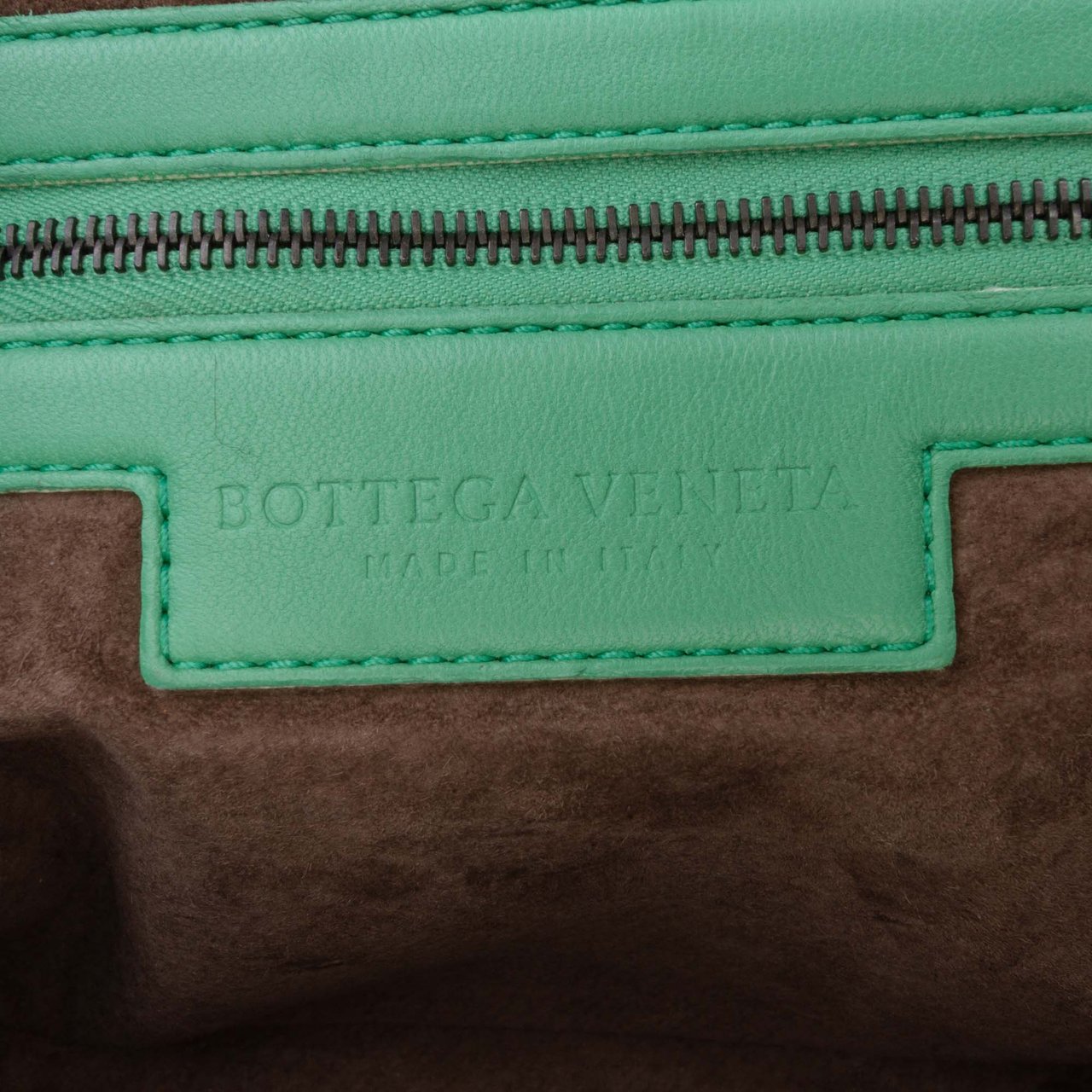 Bottega Veneta Nappa Intrecciato Nodini Crossbody Groen