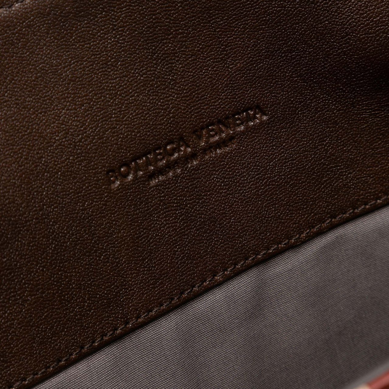 Bottega Veneta Nappa Intrecciato Club Fume Briefcase Bruin