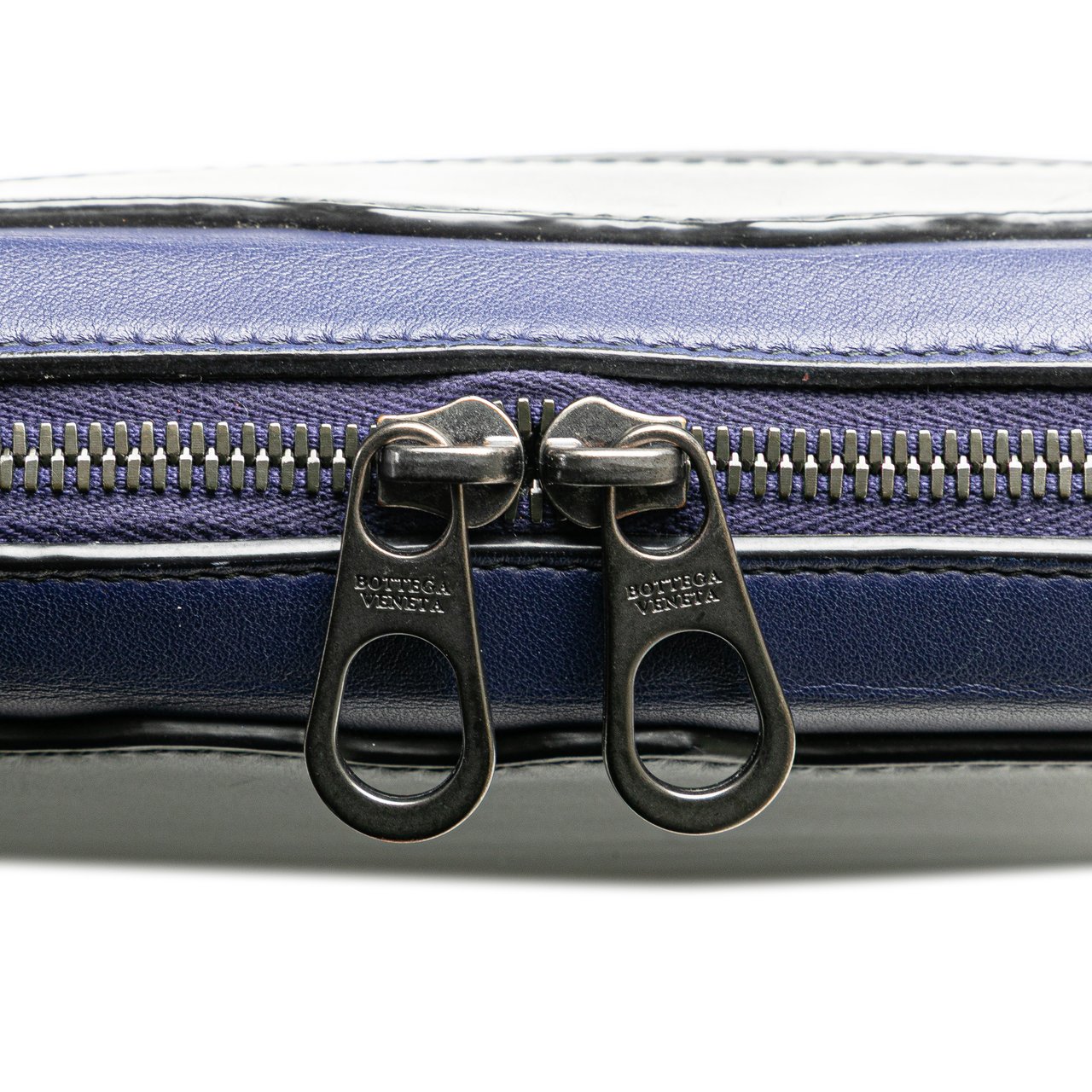 Bottega Veneta Intrecciato Trimmed Leather Crossbody Zwart