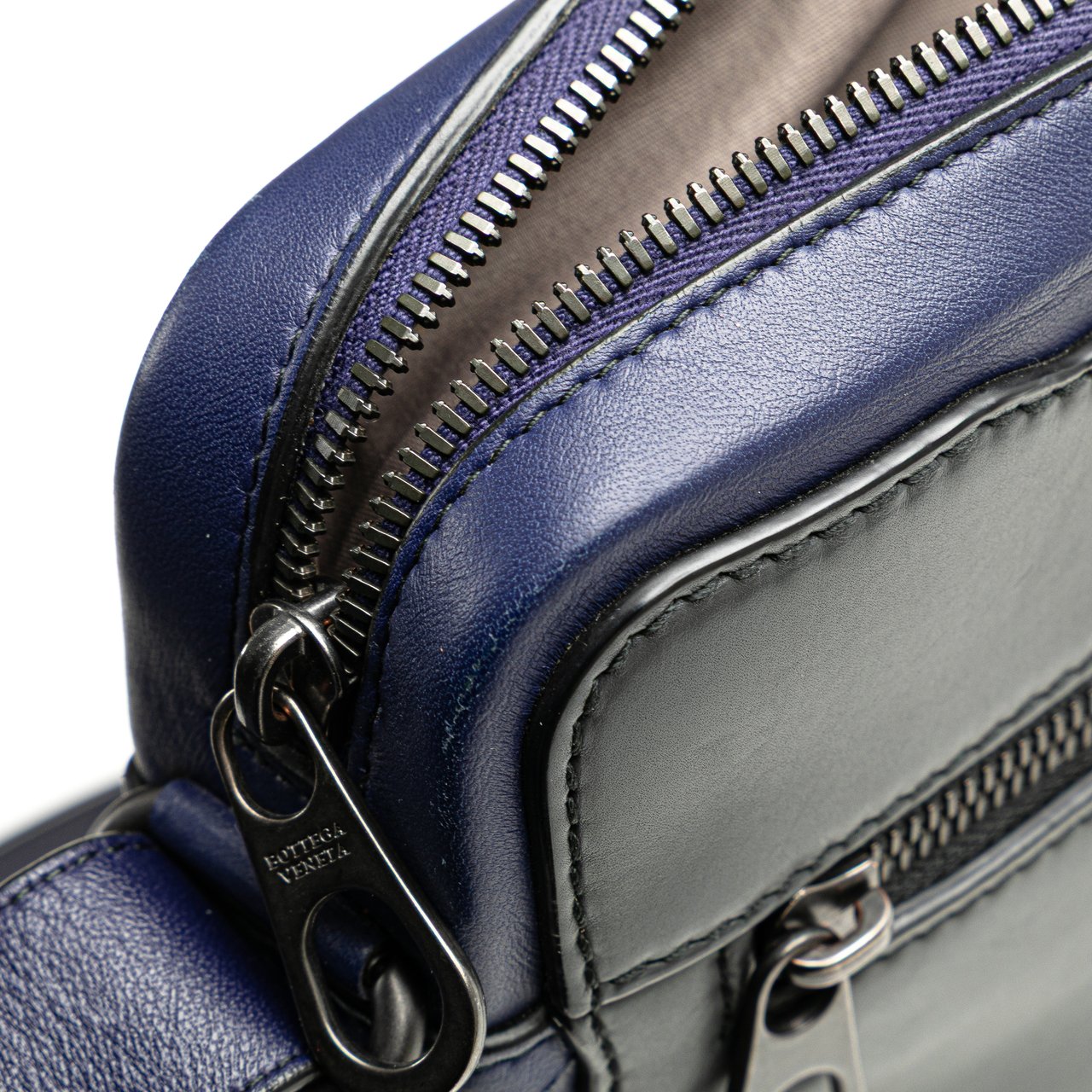 Bottega Veneta Intrecciato Trimmed Leather Crossbody Zwart