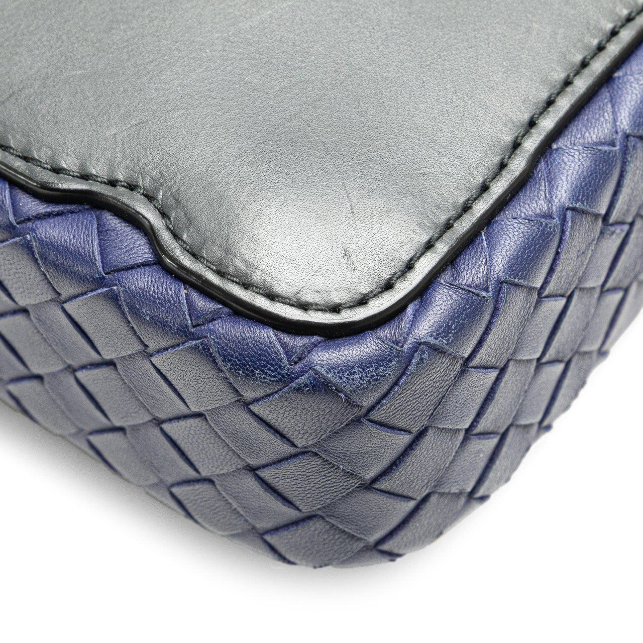 Bottega Veneta Intrecciato Trimmed Leather Crossbody Zwart