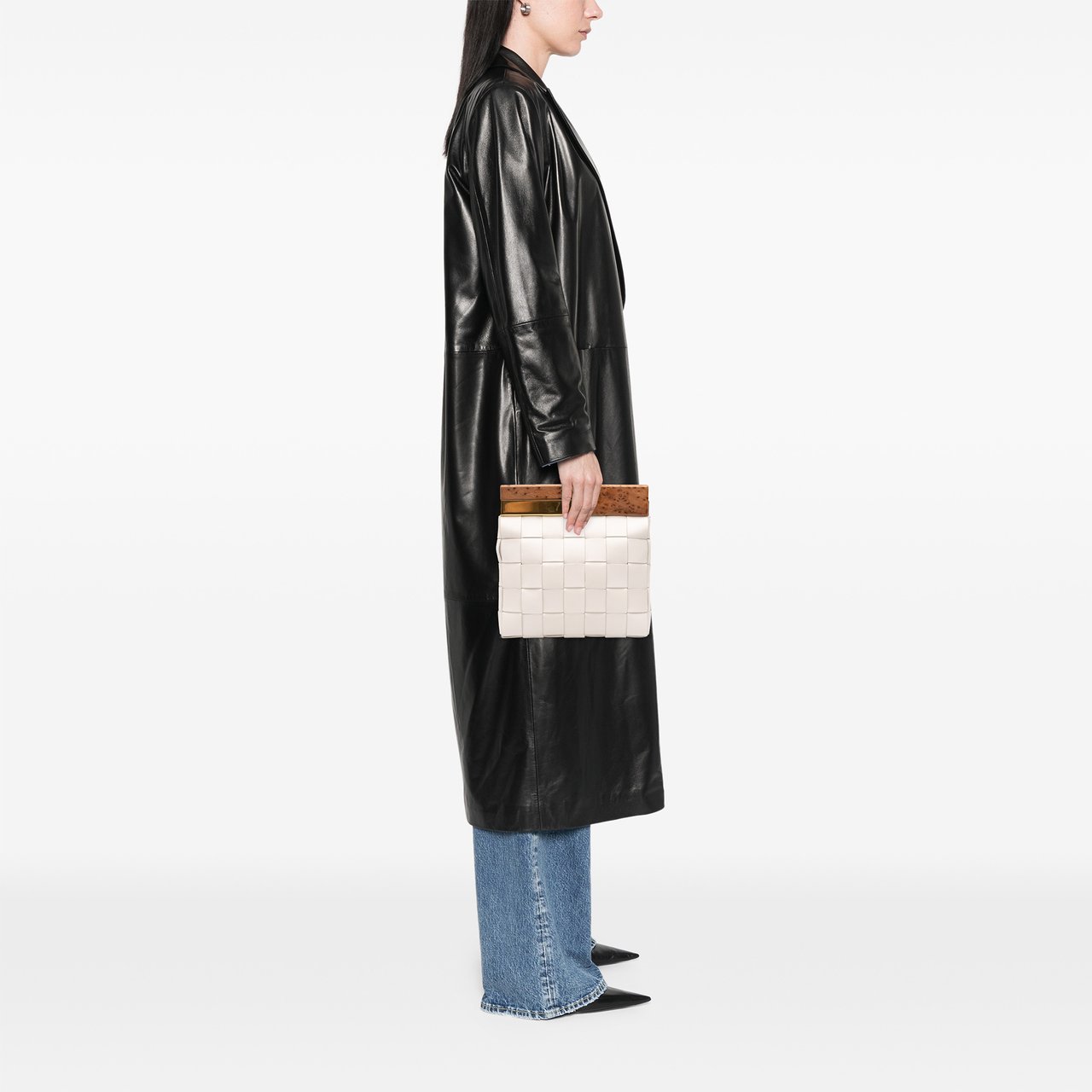 Bottega Veneta Lambskin Maxi Intrecciato The Snap Clutch Wit