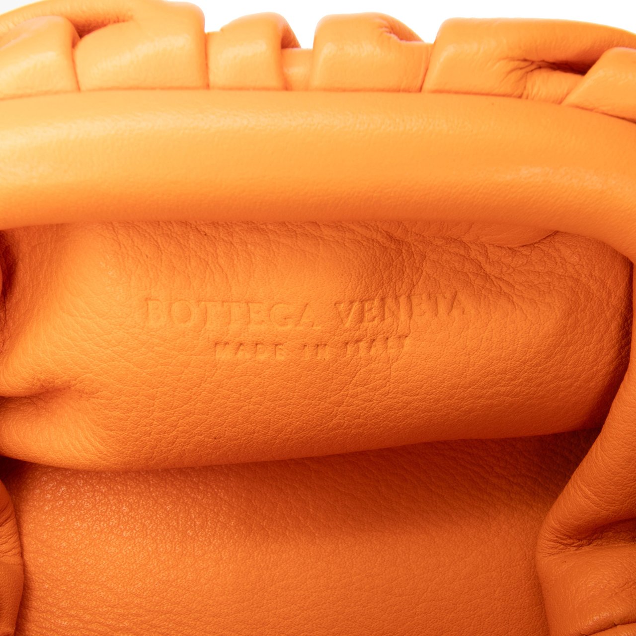 Bottega Veneta Butter Calfskin Coin Purse Crossbody Oranje