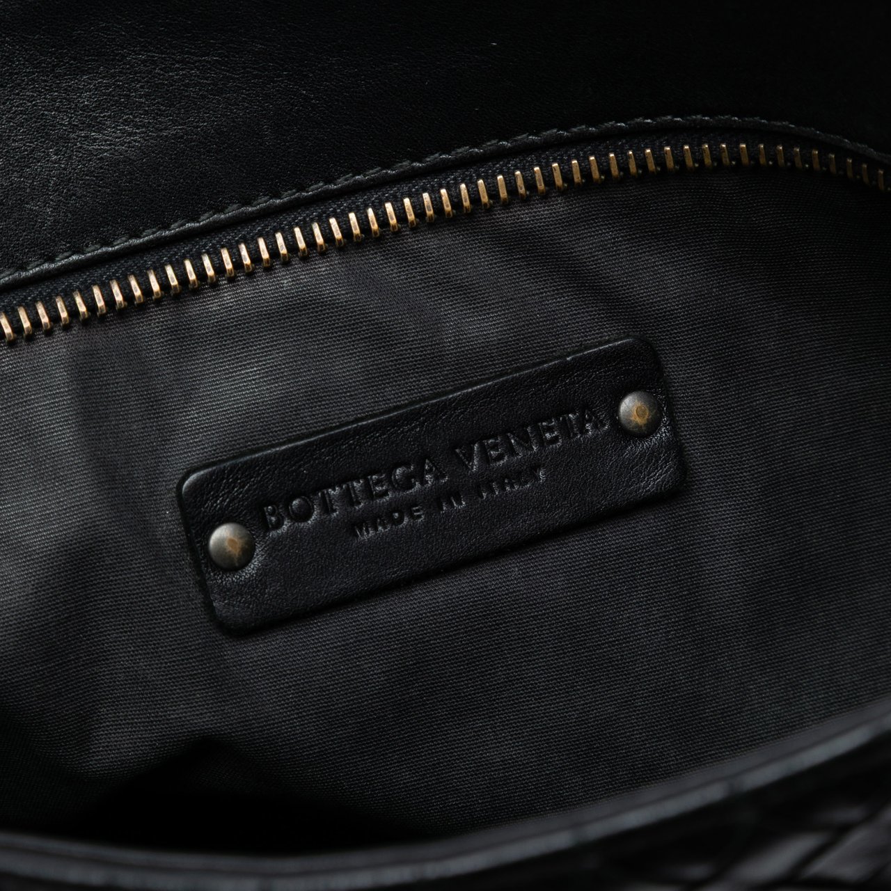 Bottega Veneta Nappa Intrecciato VN Crossbody Zwart