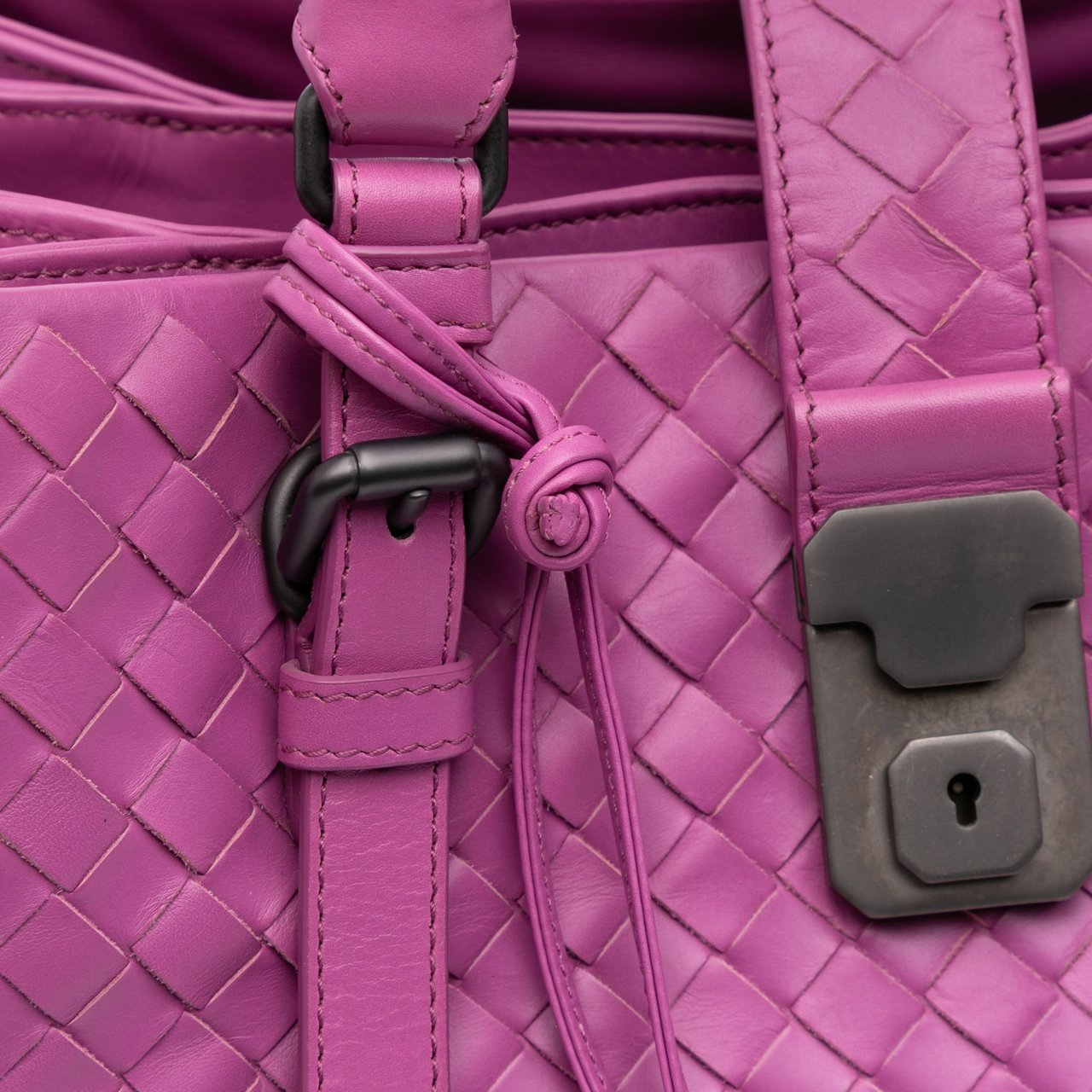 Bottega Veneta Small Nappa Intrecciato Roma Satchel Roze