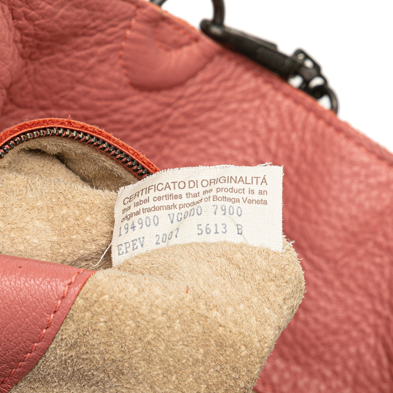 Bottega Veneta Small Intrecciato Trimmed Cervo Bucket Bag Roze