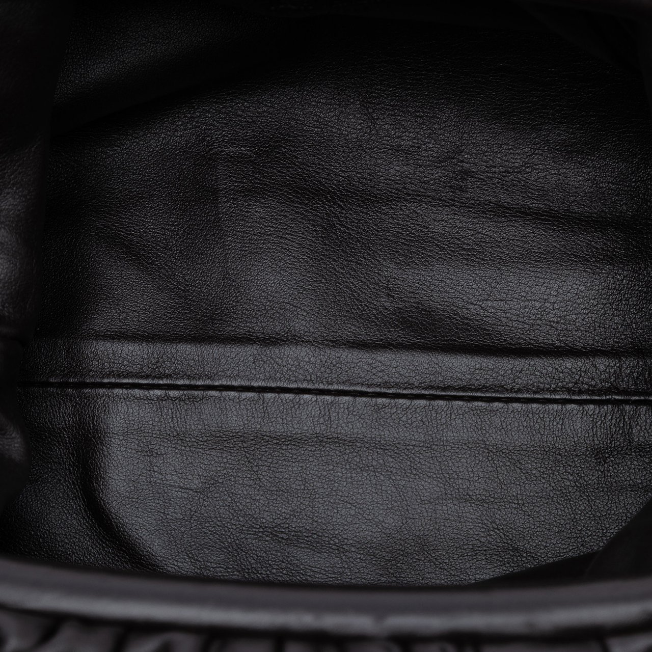 Bottega Veneta Lambskin The Mini Pouch Crossbody Zwart