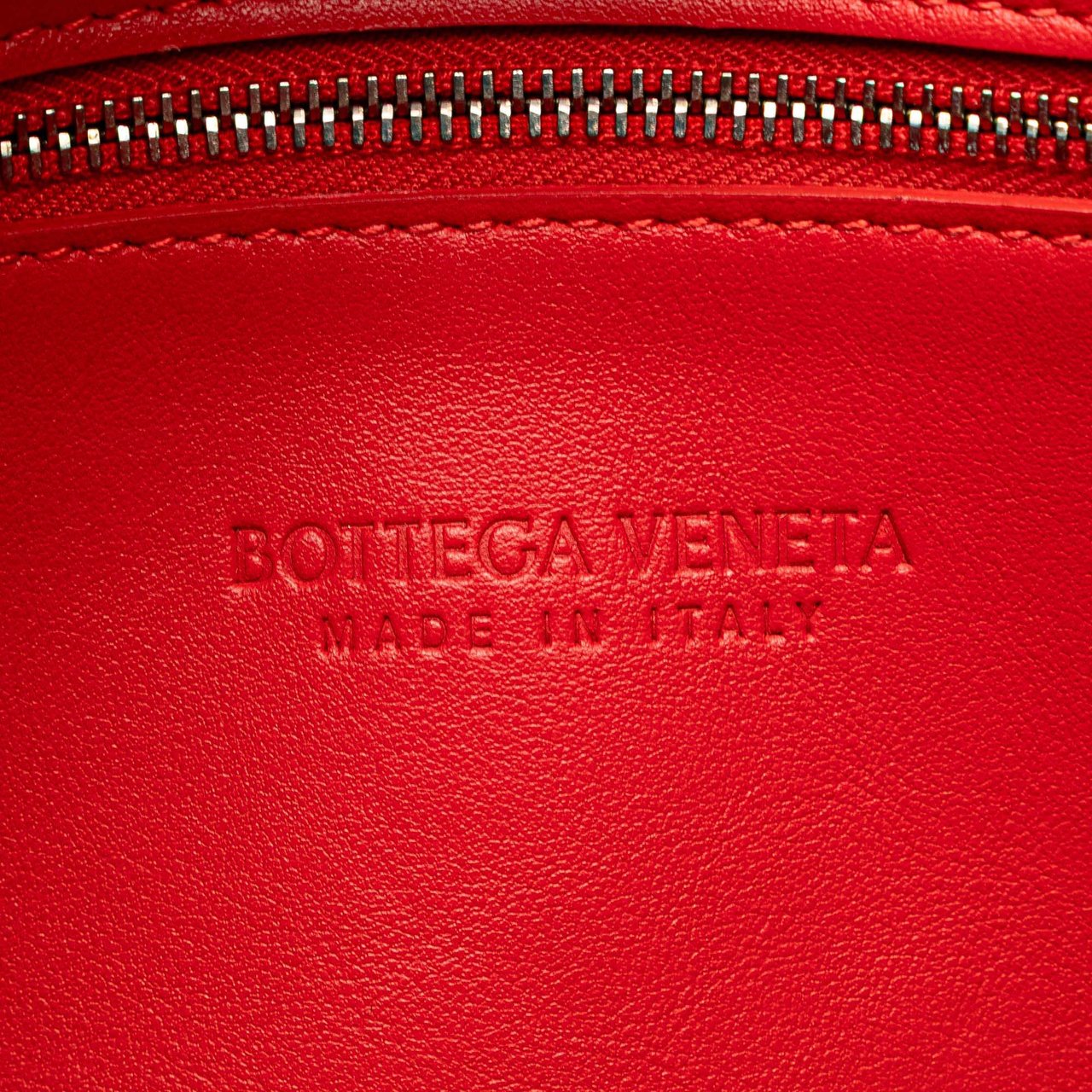Bottega Veneta Nappa Intrecciato Crossbody Rood