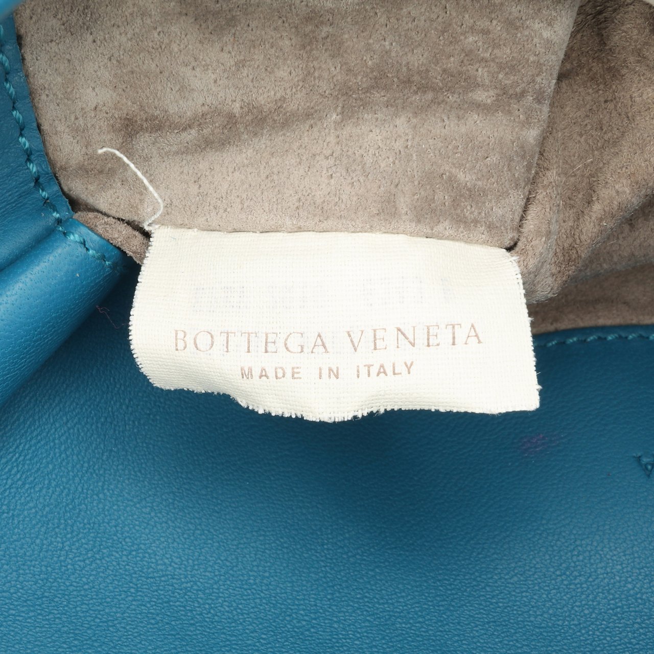 Bottega Veneta Mini Nappa Intrecciato Turn Lock Crossbody Blauw