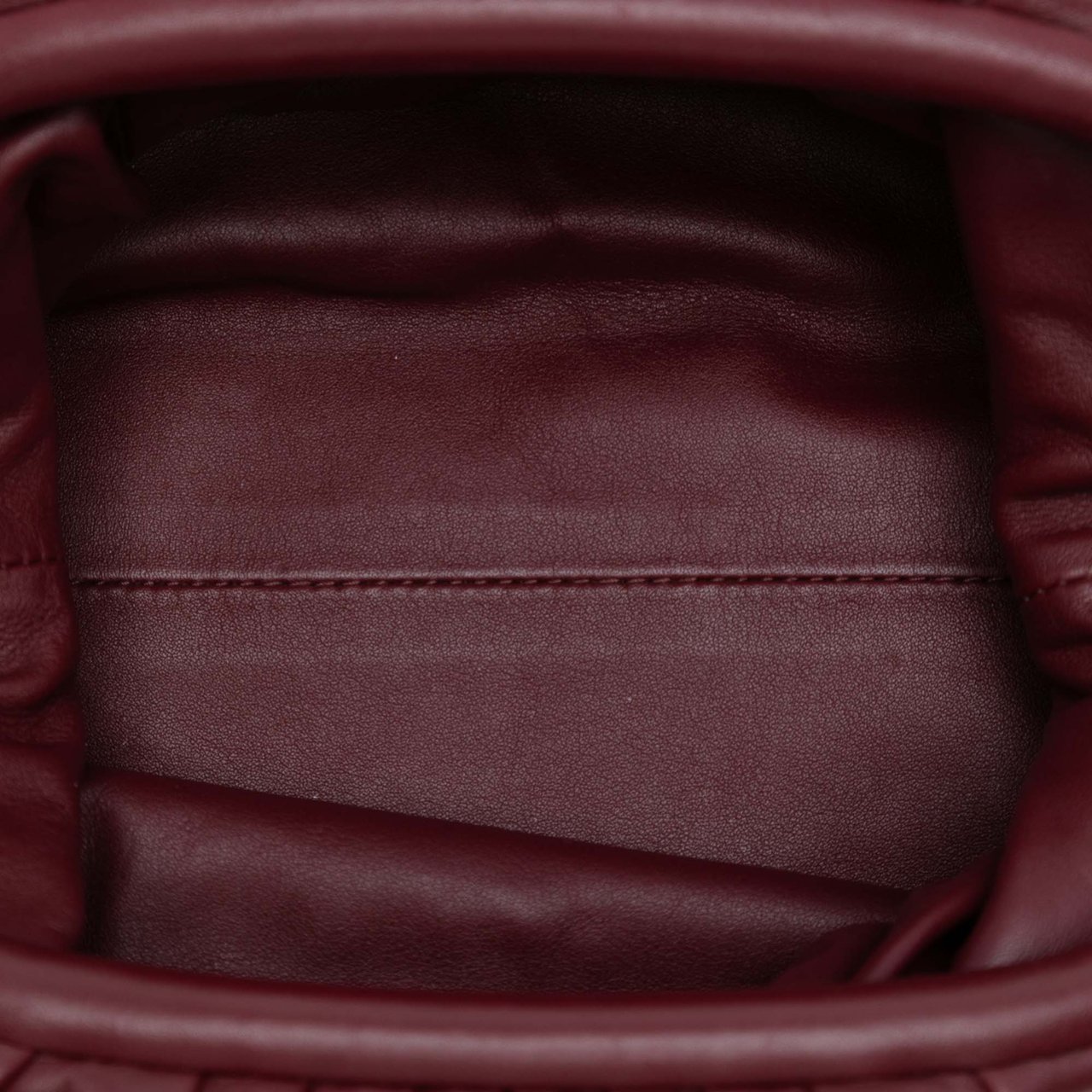 Bottega Veneta Lambskin The Mini Pouch Crossbody Rood