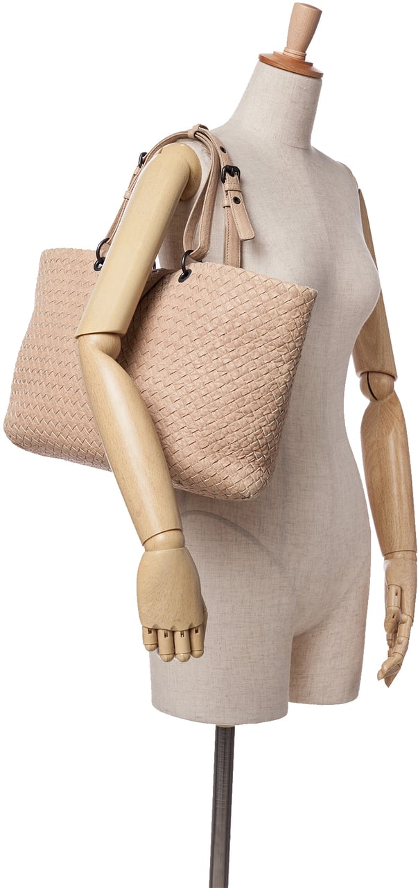 Bottega Veneta Large Nappa Intrecciato Capri Tote Bruin