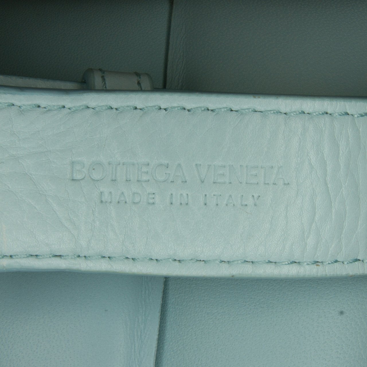 Bottega Veneta Nappa Intrecciato Padded Cassette Crossbody Blauw