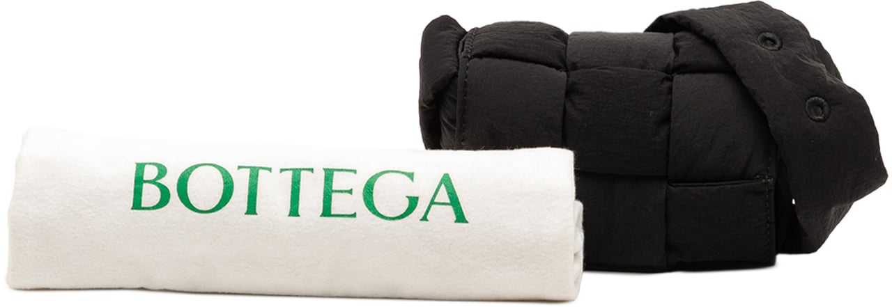 Bottega Veneta Candy Nylon Intrecciato Padded Tech Cassette Crossbody Zwart