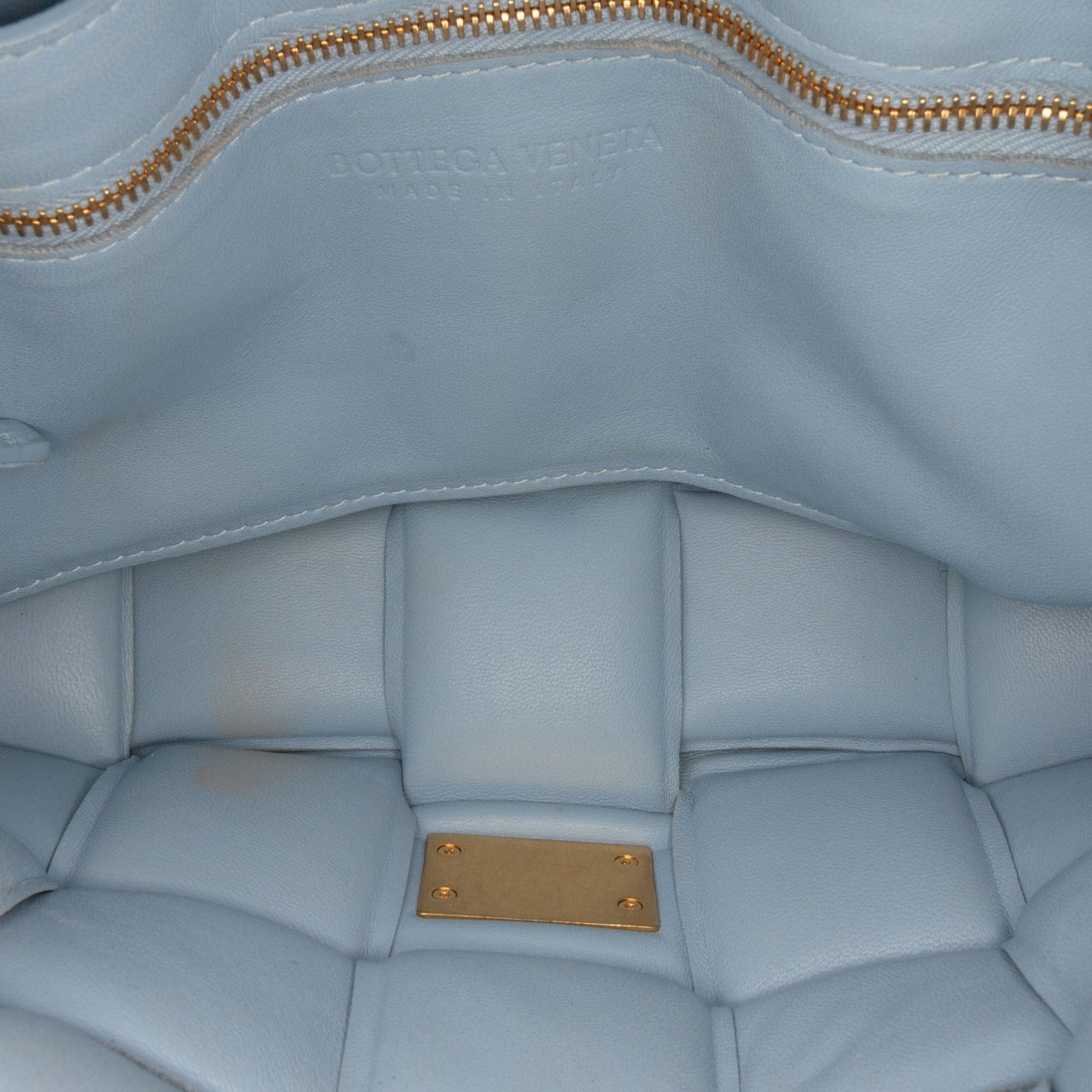 Bottega Veneta Nappa Intrecciato Padded Cassette Crossbody Blauw